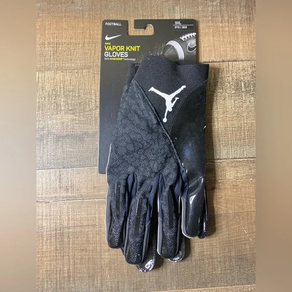 Nike Air Jordan Vapor Knit Gloves.
- Size 3XL Men. - Picture 1 of 2